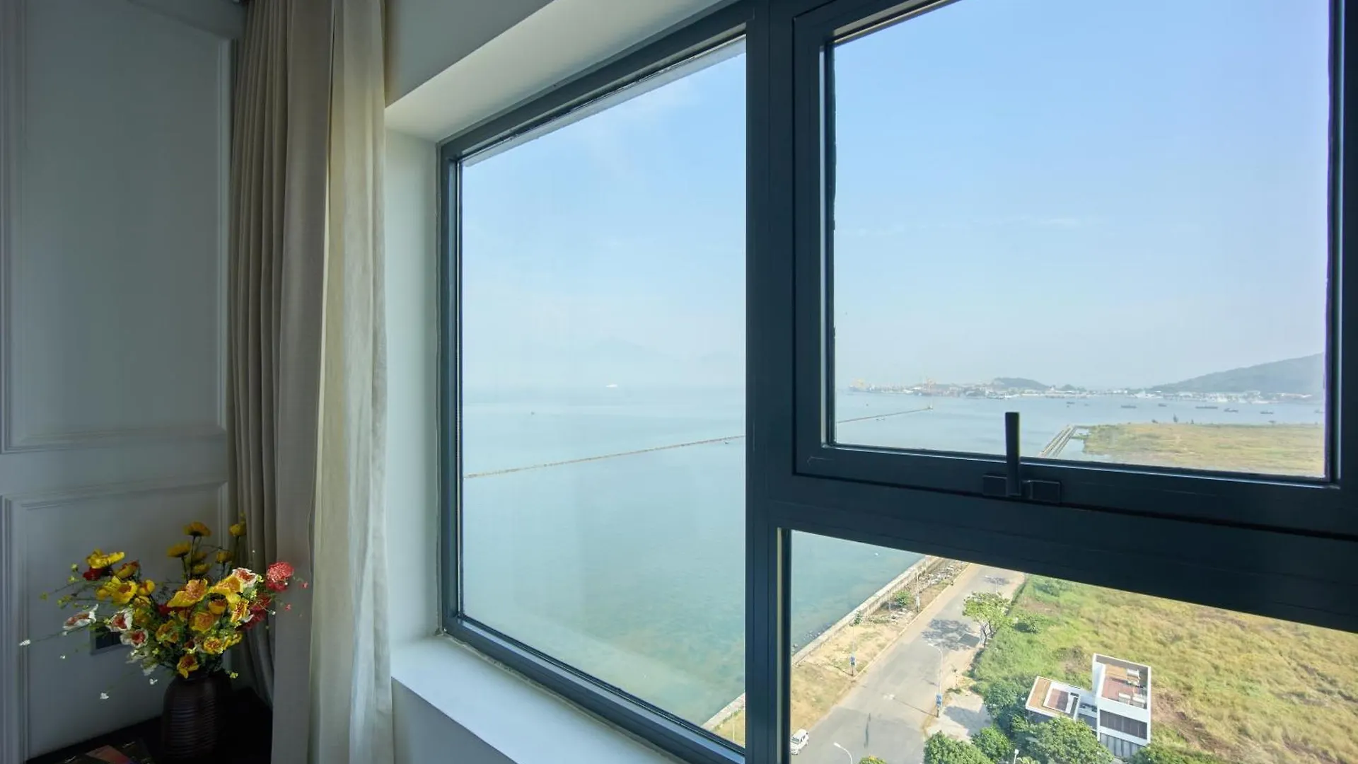 Danang Golden Bay - Ngan Apartment