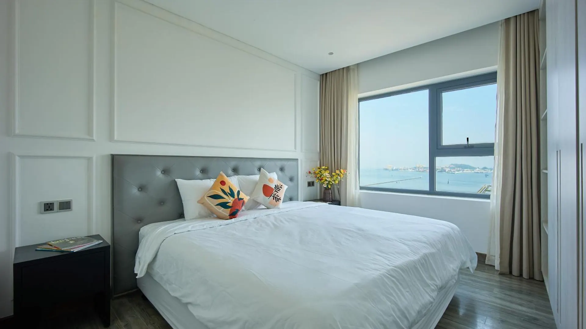 Danang Golden Bay - Ngan Apartment 0*, Da Nang