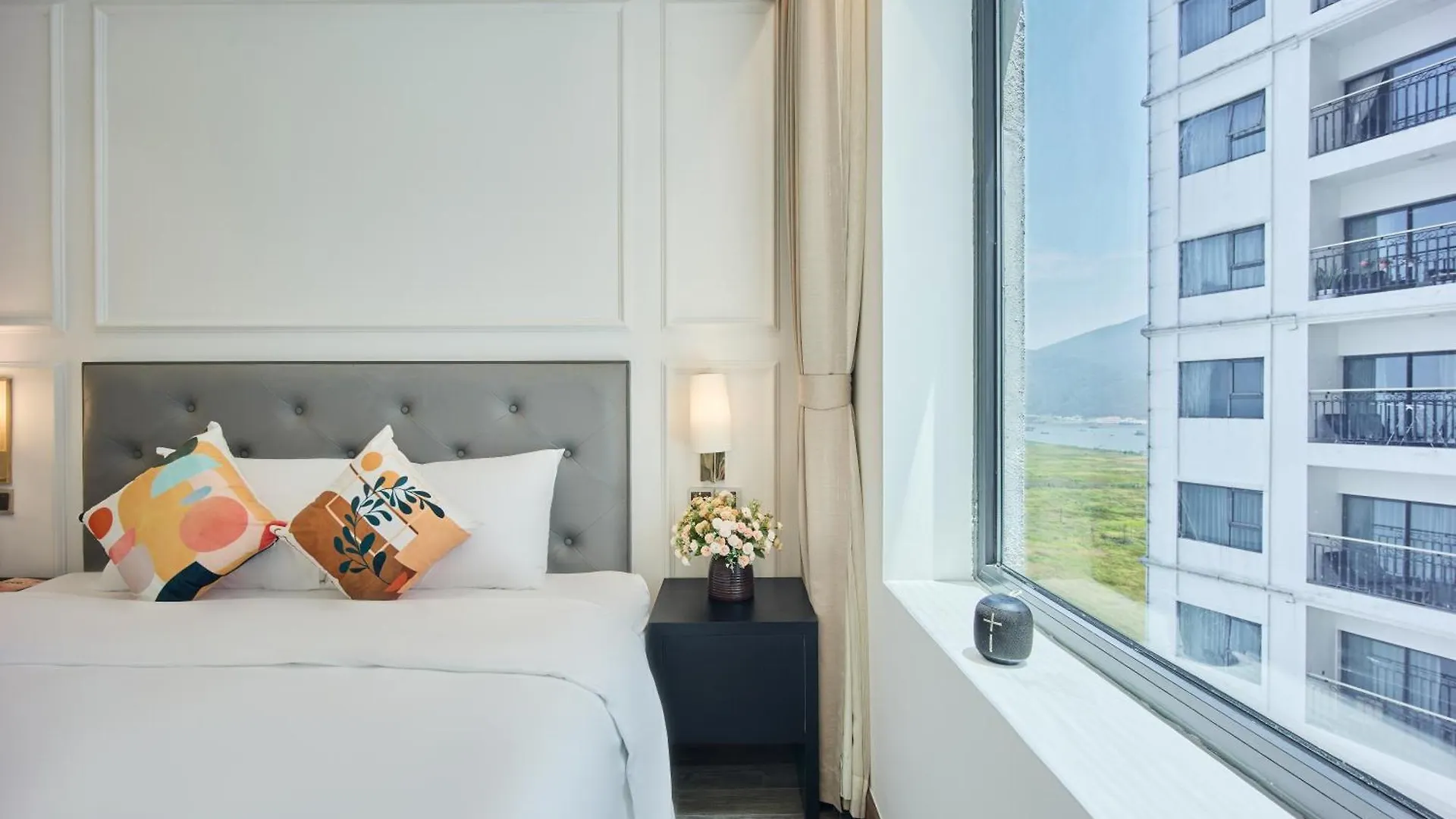 Danang Golden Bay - Ngan Apartment Vietnam