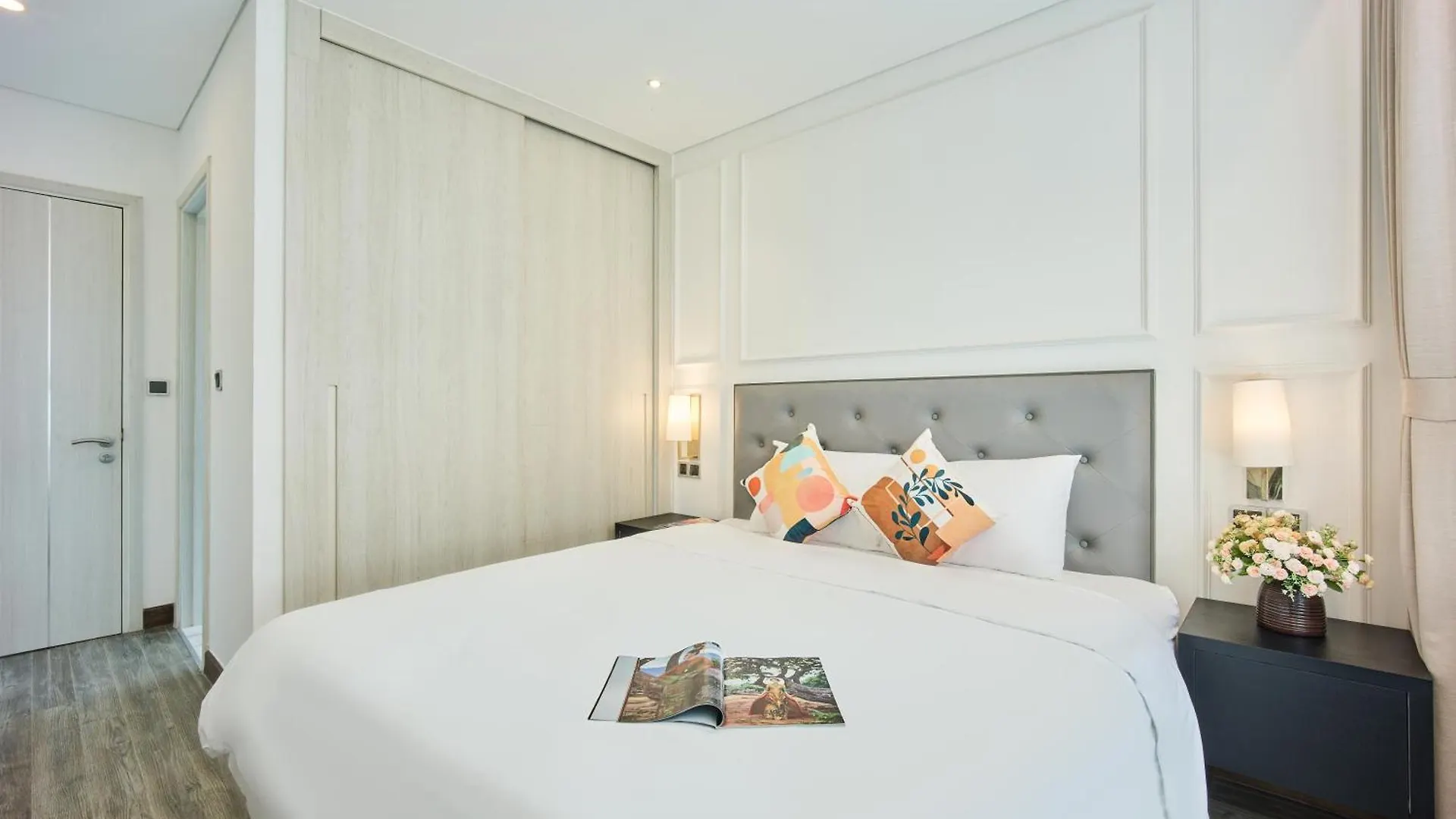 Danang Golden Bay - Ngan Apartment Vietnam