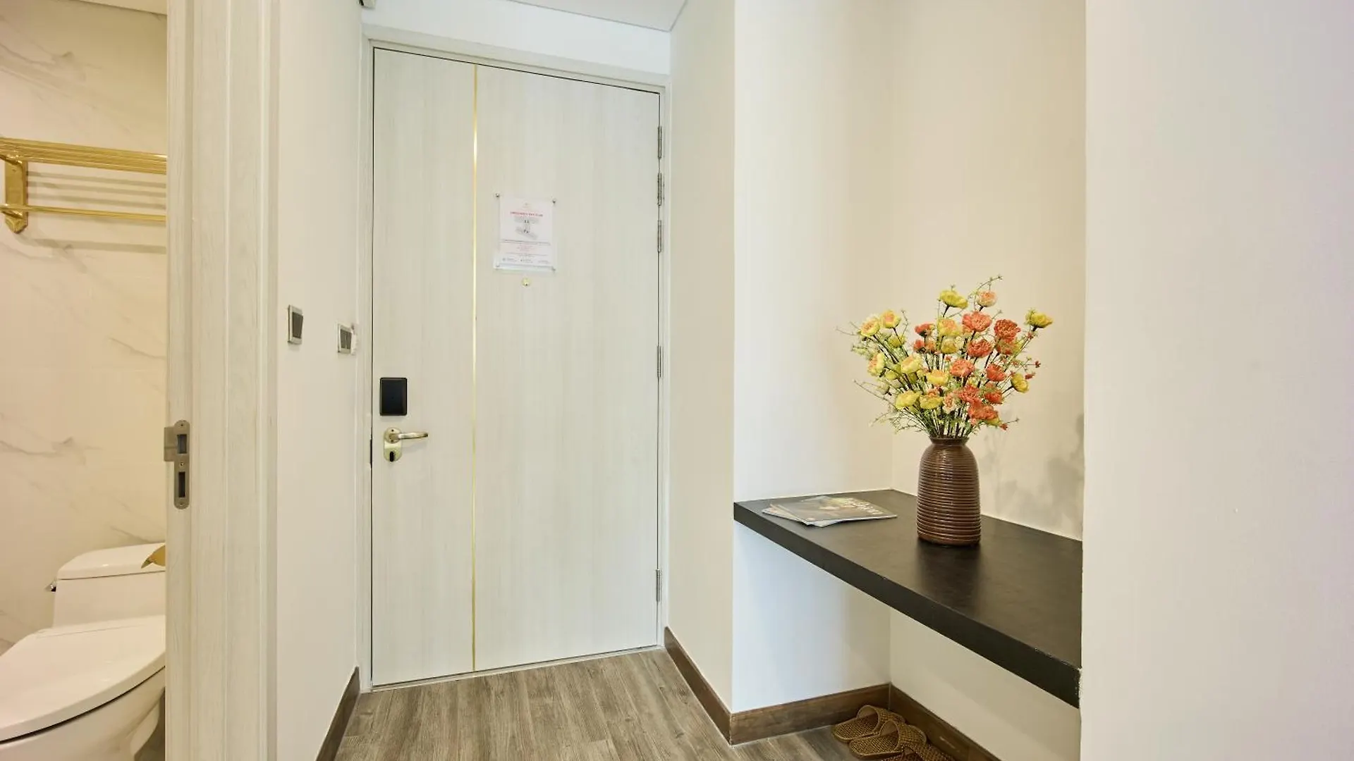 Danang Golden Bay - Ngan Apartment 0*, Da Nang