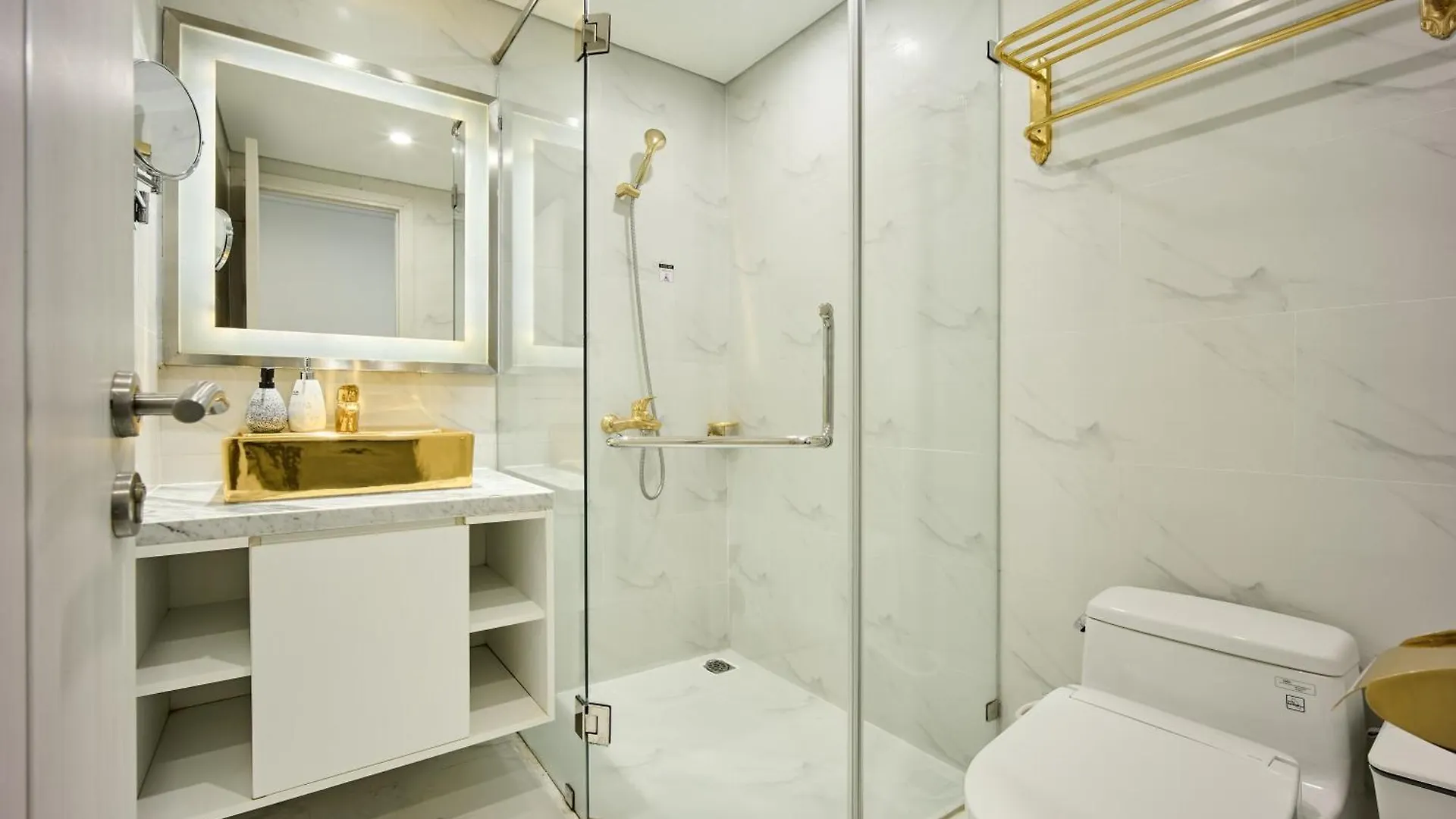 Danang Golden Bay - Ngan Apartment